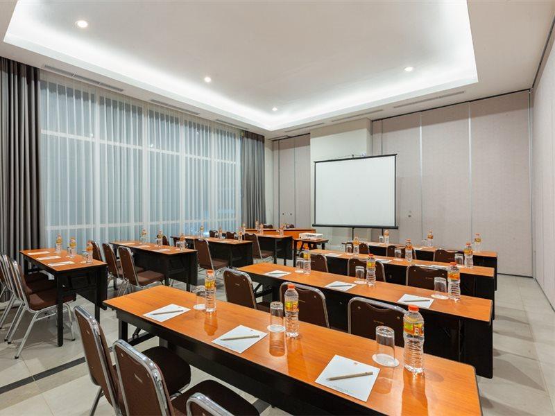 Amaris Hotel Slipi Джакарта Екстер'єр фото